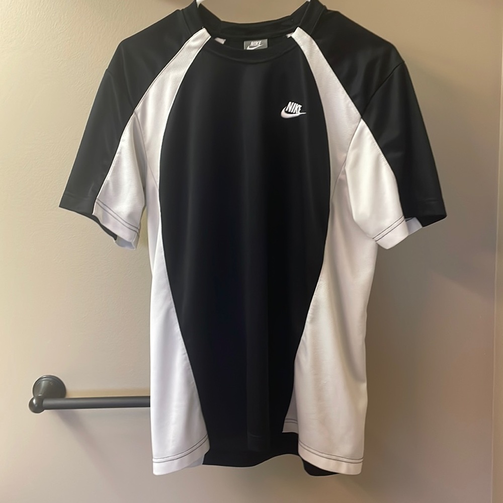 Men’s Nike T-shirt